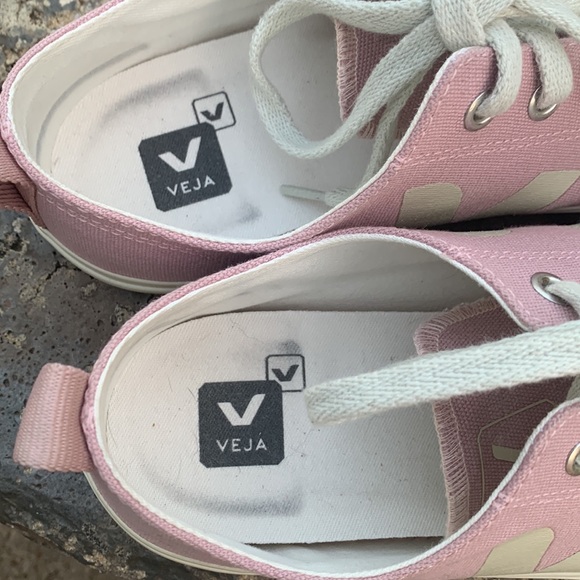 Veja Pink and Cream Women's Sneakers Preppy Elle Woods Academia Walking - Picture 8 of 9